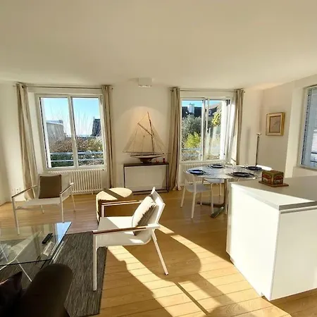 Apartment Proche Avec Vue
